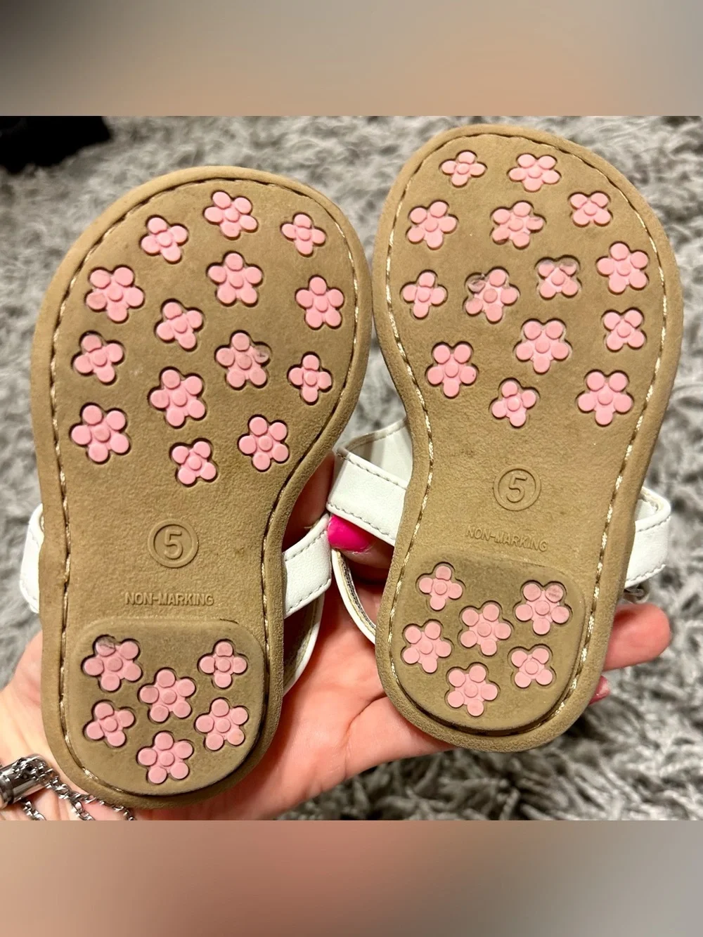 Cat & Jack Cream Floral Strap Toddler Sandals